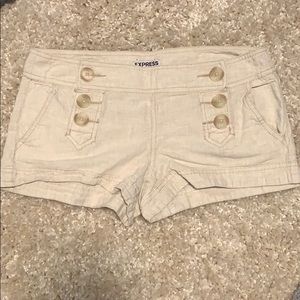 Express Shorts